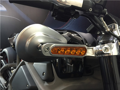 哈雷livewire试驾视频,哈雷新车livewire评测