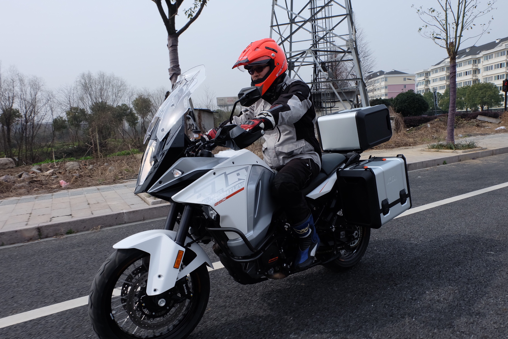 新车ktm1290advr落地价格,2020款ktm1290advs试驾