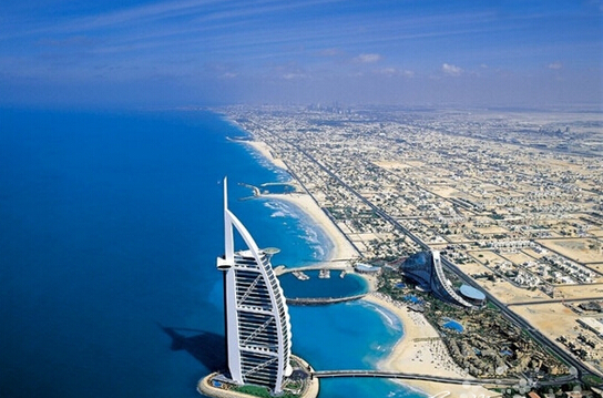 惊险高楼攀爬视频,最牛逼的楼顶花园