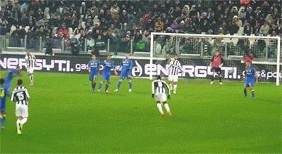 卡洛斯外脚背任意球fifa教学,fifa足球世界卡洛斯外脚背射门