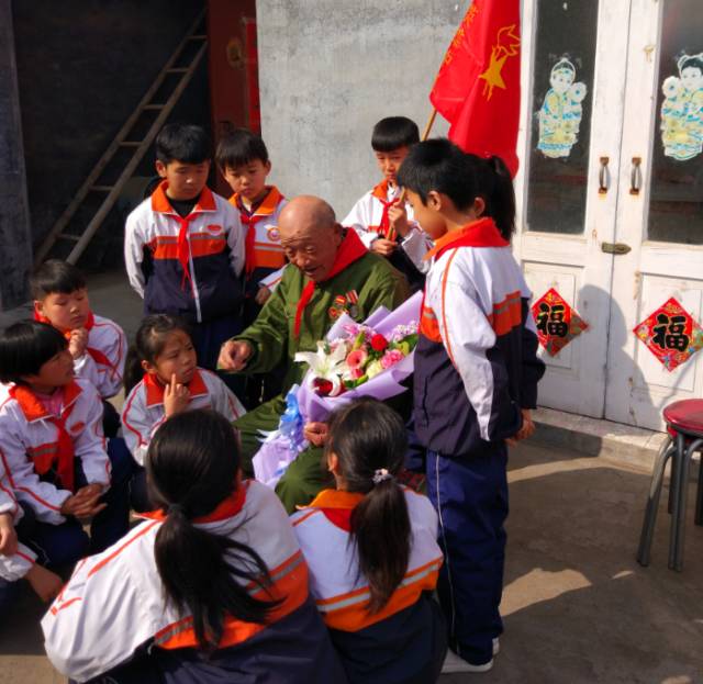 我向习爷爷说句话｜听*党**的话，做好少年！