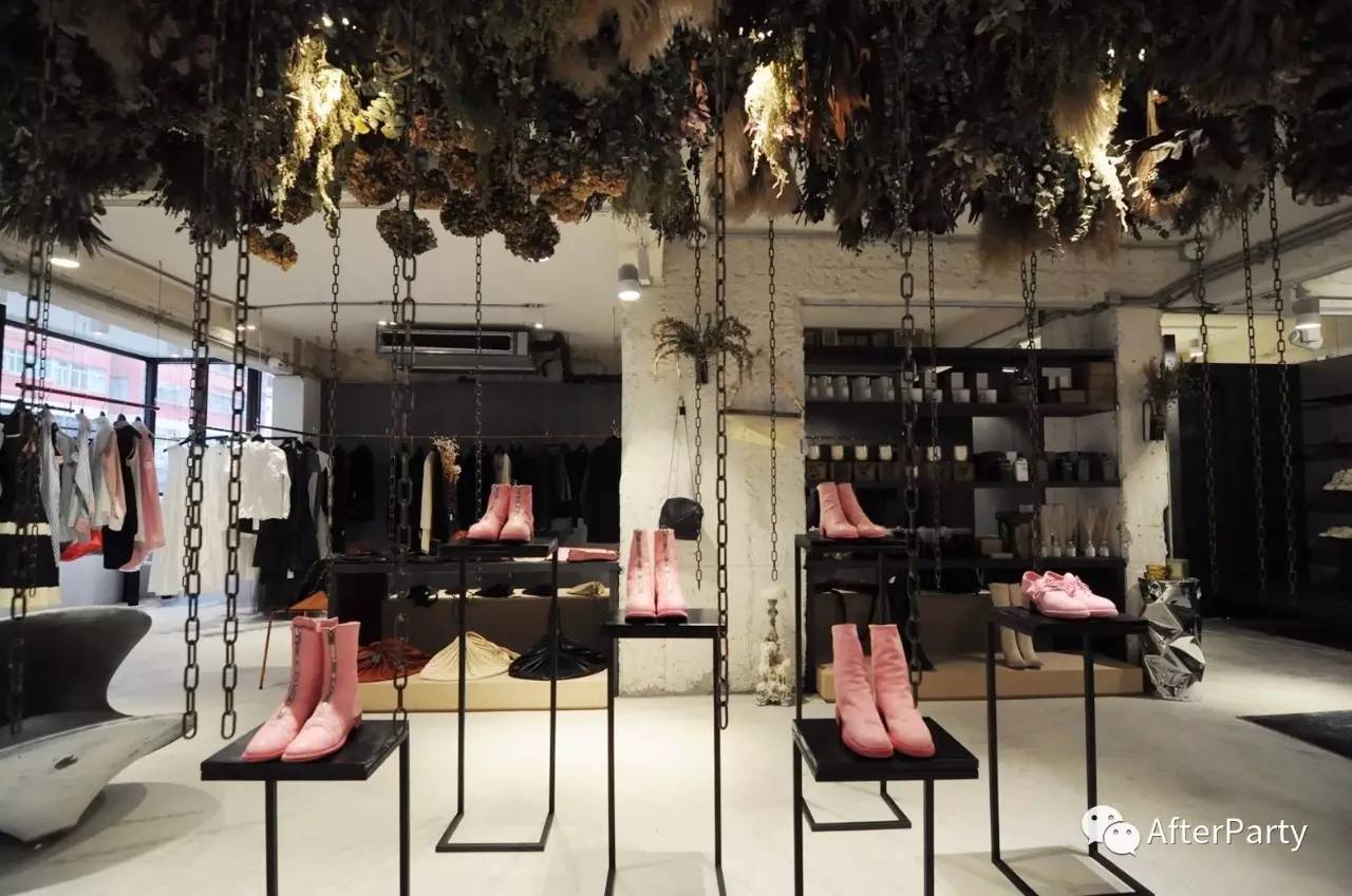 香港｜买衫买到十点一