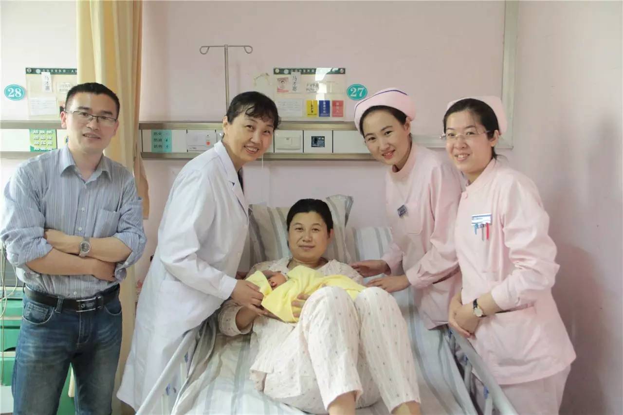 你对我不离不弃我对你生死相依,你不离不弃我必生死相依下一句