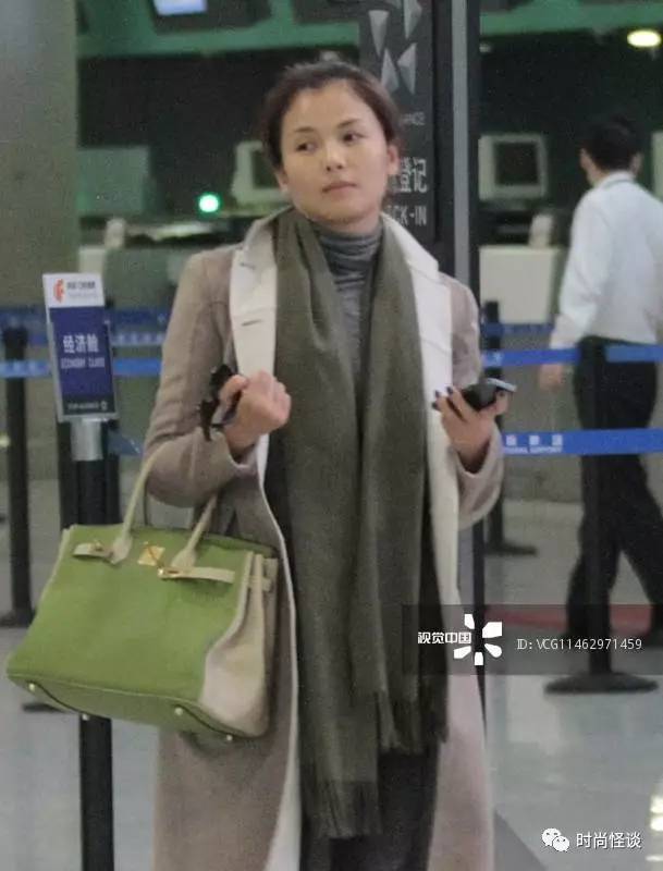 爱马仕哭晕在厕所里，居然被VIP买家刘涛、景甜、baby雪藏了！