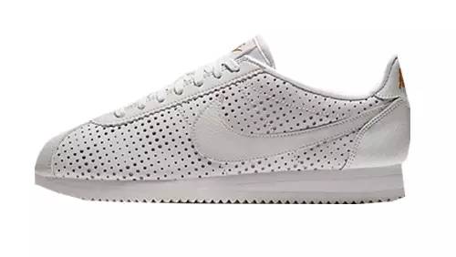 穿起来弹性十足又舒服的牛仔裤,紧身牛仔裤有很好的时髦感