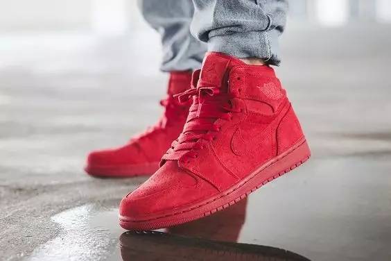 第一次买aj哪款比较好,第一次入手aj哪款比较百搭