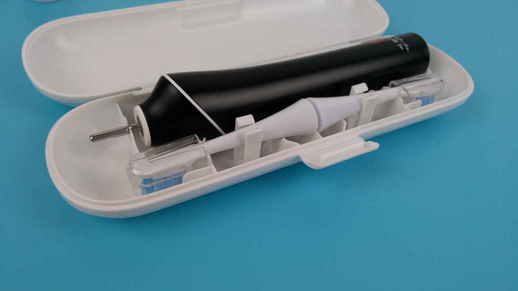 为何孩子蛀牙补完又补？选择合适的牙刷时刻注意口腔卫生