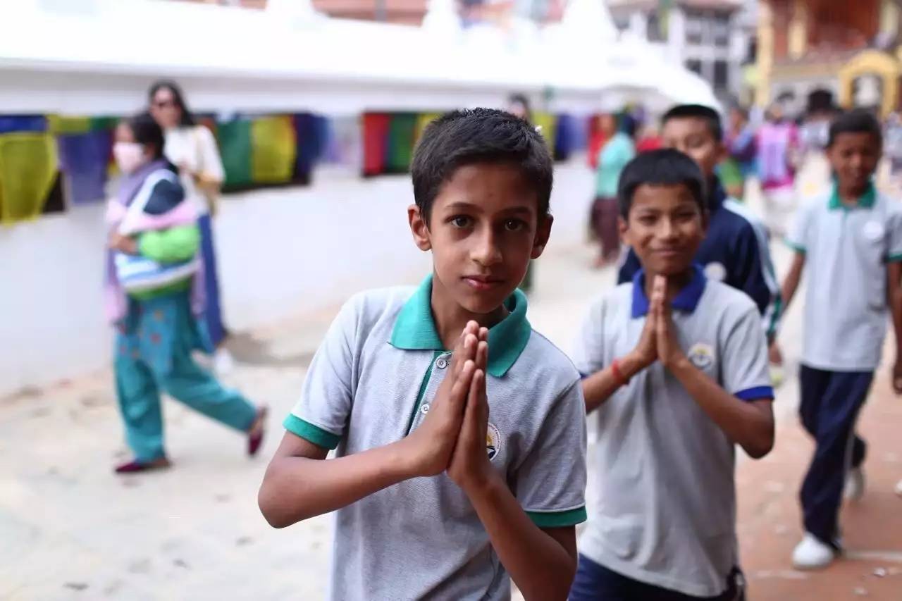 英语语言太差怎么解决呢,英语口语不好出国怎么交流