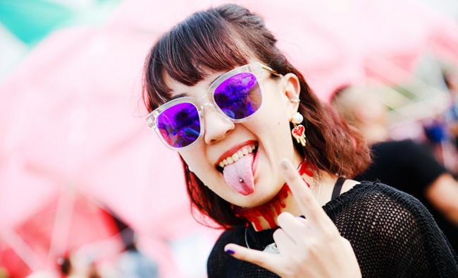 墨镜一定要是黑色的吗,墨镜一定是黑的嘛