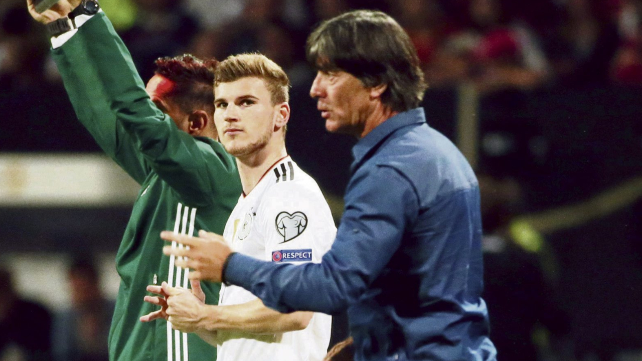 面对鱼腩，德国锋线红星不进球竟被全场狂嘘？背后其实另有原因