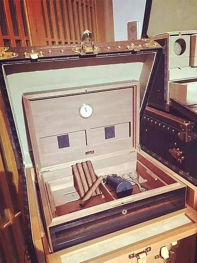 lv个性化定制产品是什么意思,lv个性化定制包包