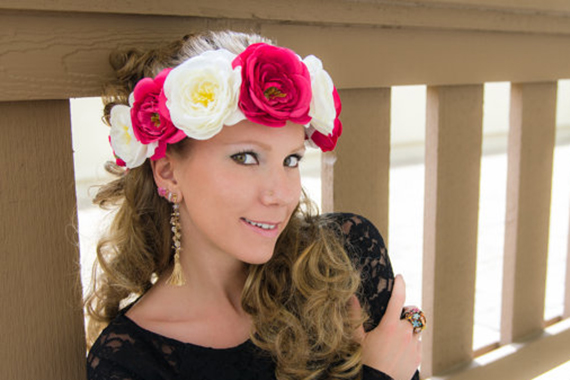 塑料仿真花头饰批发,花环头饰批发工厂哪里有