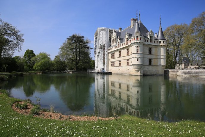 卢瓦尔河城堡简介,卢瓦尔河谷城堡位置在哪里