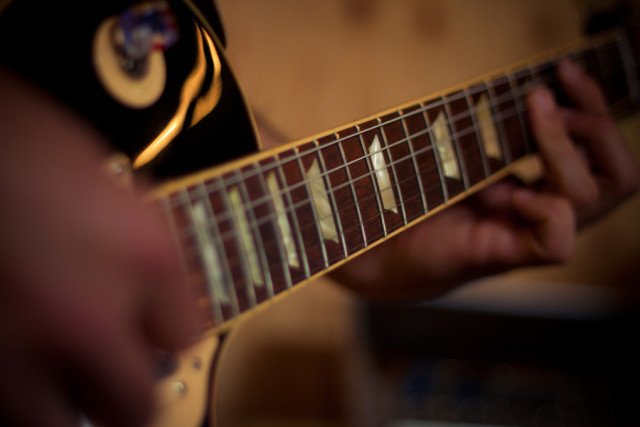 吊炸天的吉他曲子,全球最具性价比的吉他