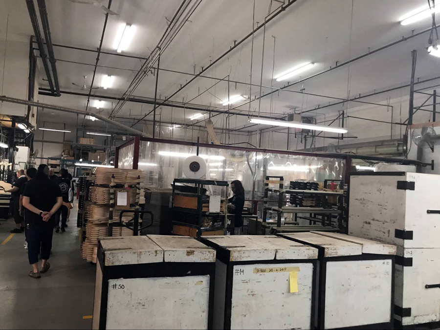 极速快报:弘力乐器2017加拿大Godin吉他工厂参观第一天