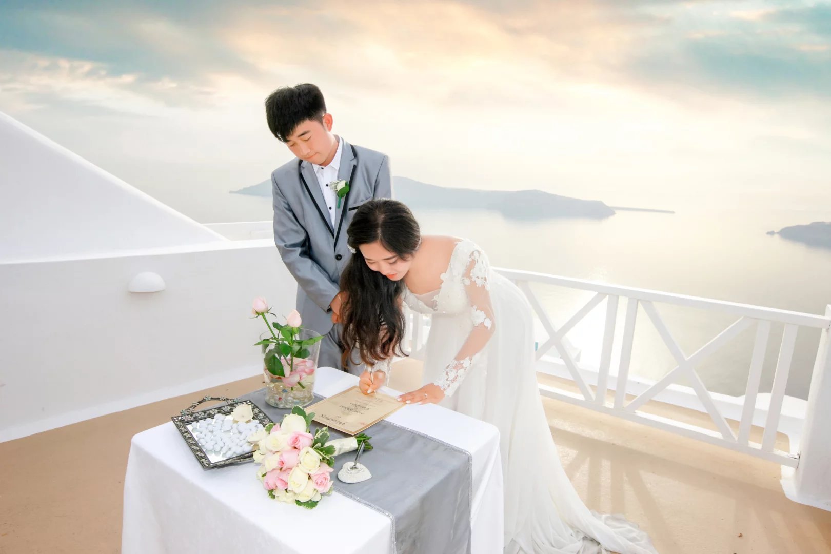 如何在欧洲办理一场西式婚礼,旅行婚礼与传统婚礼选择