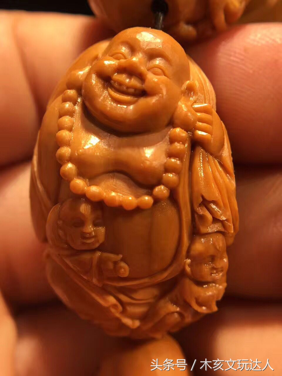 苏工橄榄核雕手串美女题材,橄榄核雕大师排名苏工