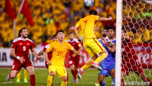 那些年球迷为国足流下的泪水,球迷看国足对阵越南时的心情