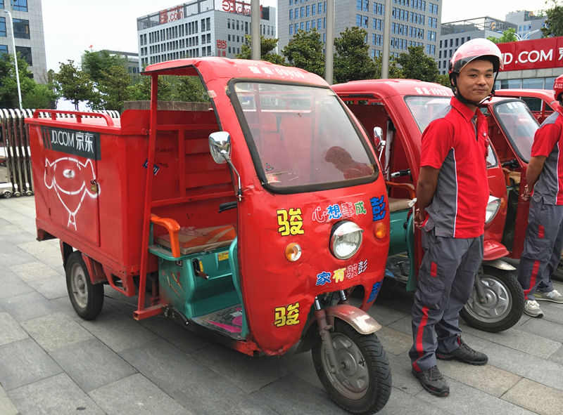 强东代言：文明出行宿迁交通“管斤”了