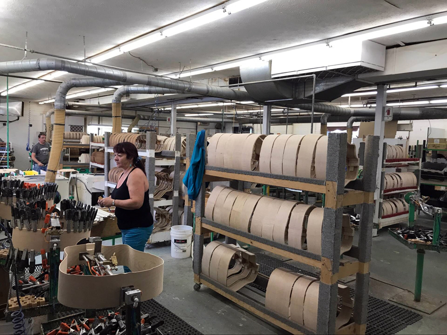 极速快报：弘力乐器2017加拿大Godin吉他工厂参观第一天精彩视频