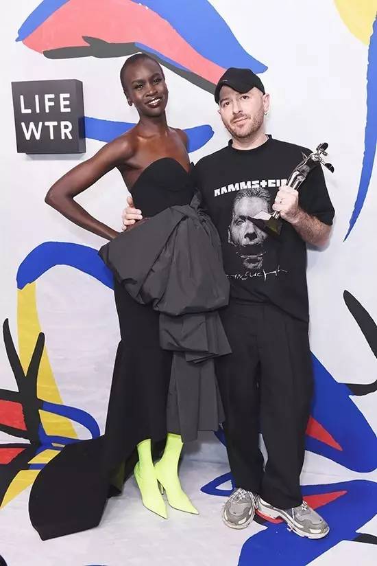 鏉ㄥ箓宸撮粠涓栧鏂板搧,宸撮粠涓栧鍗庝鸡澶╁ゴ鏉ㄥ箓