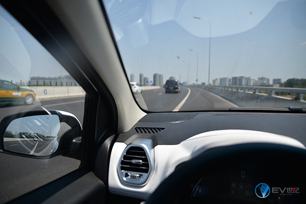 江淮电动汽车iev6试驾视频,江淮新能源纯电动汽车iev6e多少钱