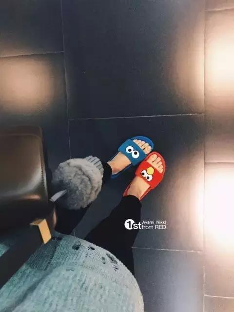 网红爆款拖鞋真好看,帅气又有颜值的拖鞋