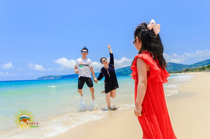 跟着大海去旅行三亚,记录旅行时光娃带老妈三亚看海