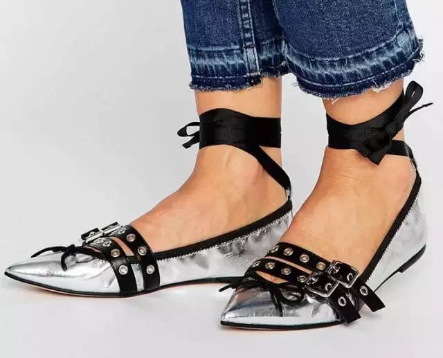 集优雅与舒适于一身的芭蕾鞋,时尚圈火炸天的芭蕾舞鞋