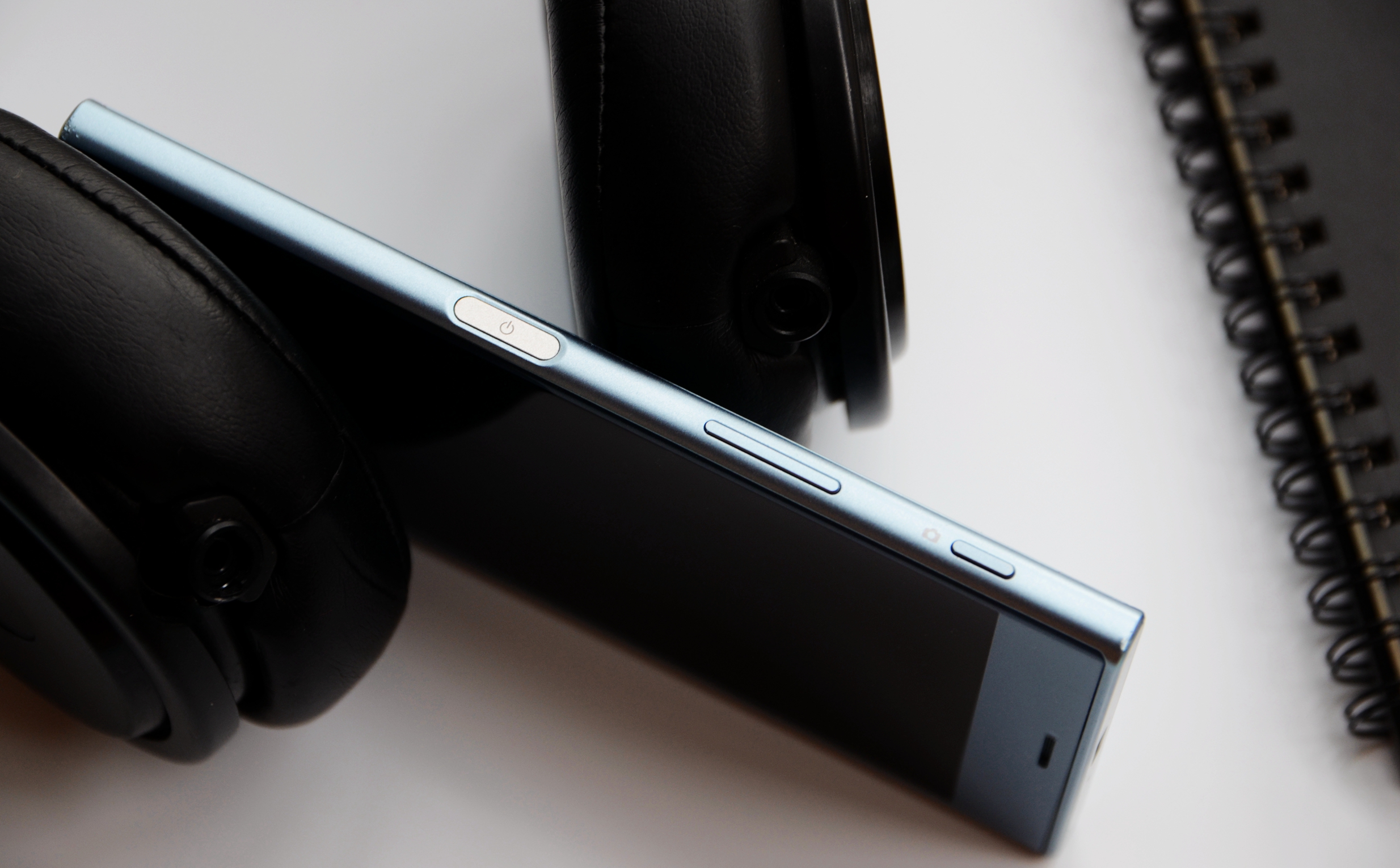 索尼xperiaxzs参数配置,索尼XPERIAXZS怎么样