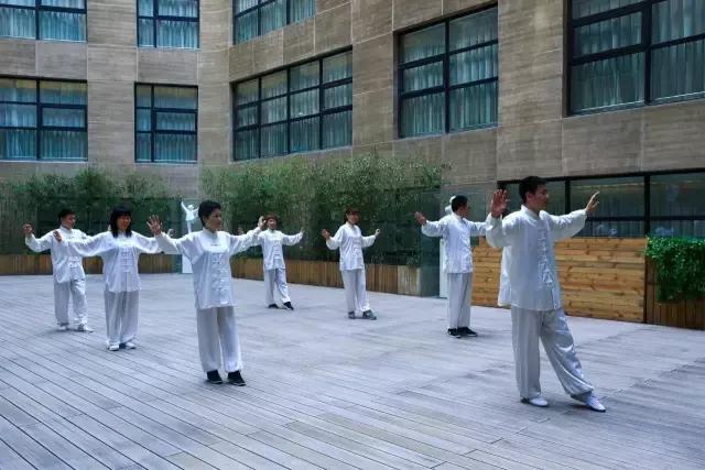 青岛周末休闲度假好地方冬天,青岛适合一家老小度假的地方