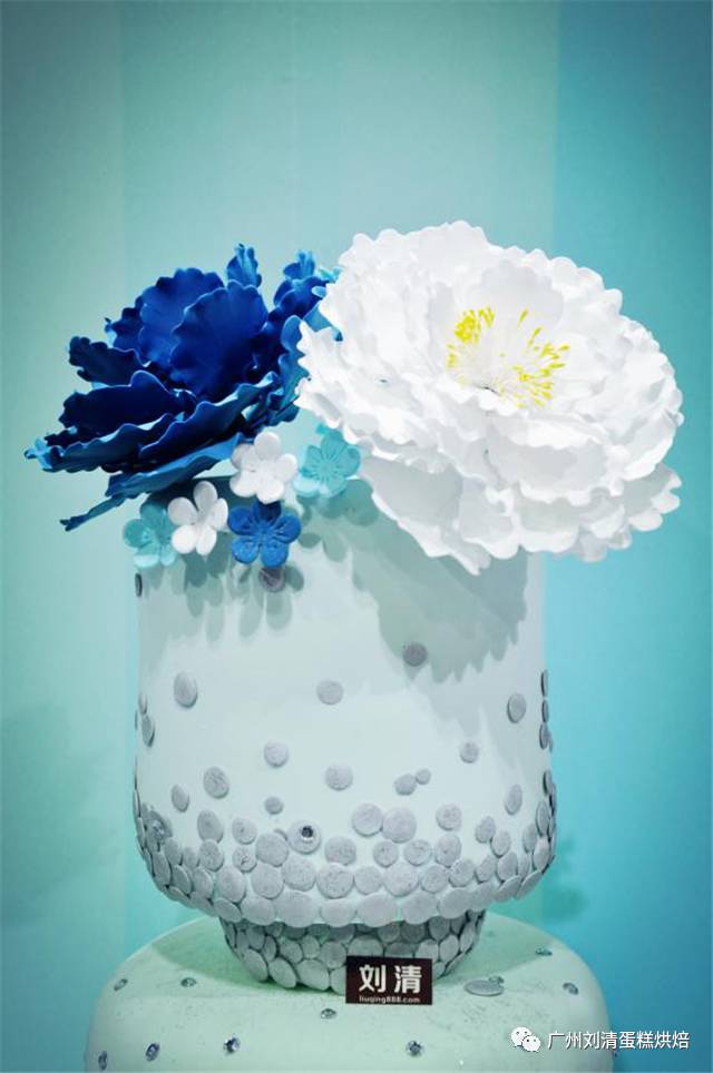 让婚礼现场浪漫指数飙升100个点，这家西点培训学校有妙招！