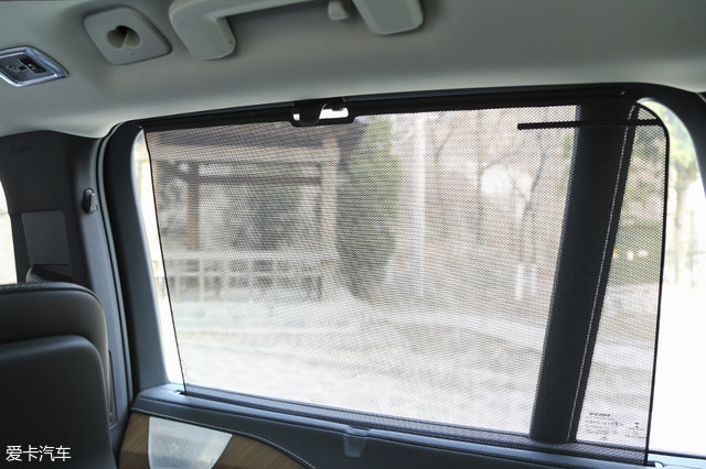 大众途锐对比沃尔沃xc90,大众途锐越野测试xc90