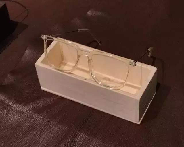 怎么挑选平价衣服男士穿,男士怎么买衣服好看