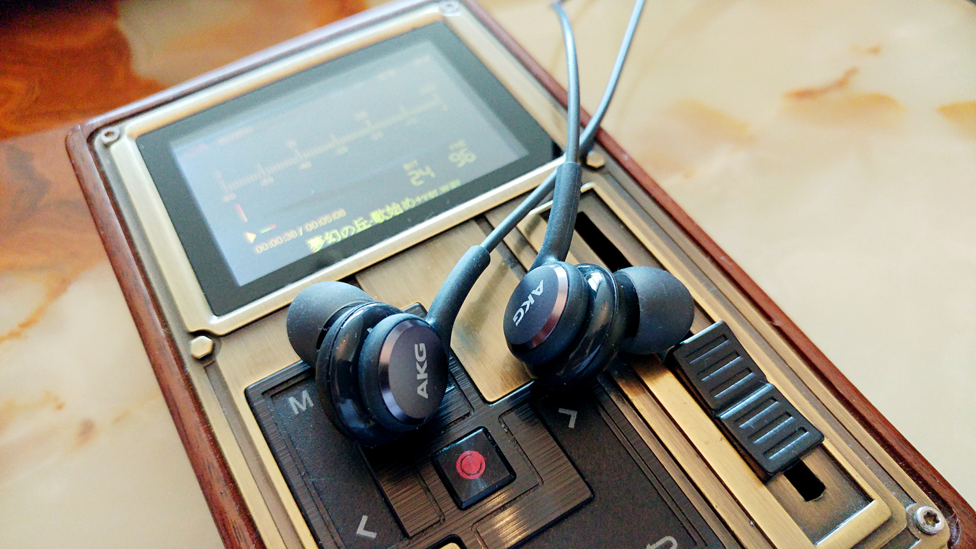 三星s8+akg耳机怎么样,三星s8akg耳机有什么用