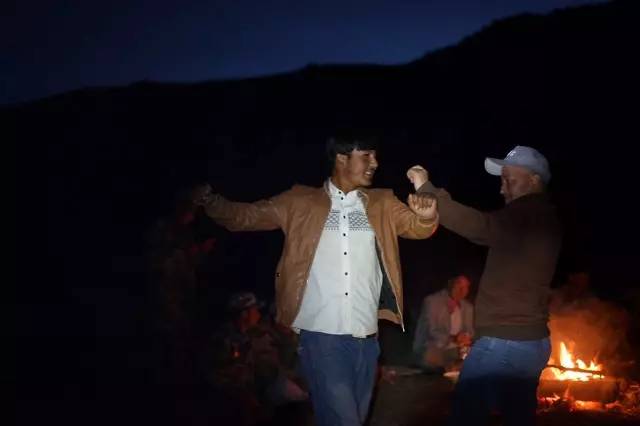 *疆新**“90后”牧羊人：放羊放久了，感觉像五六十岁的老人