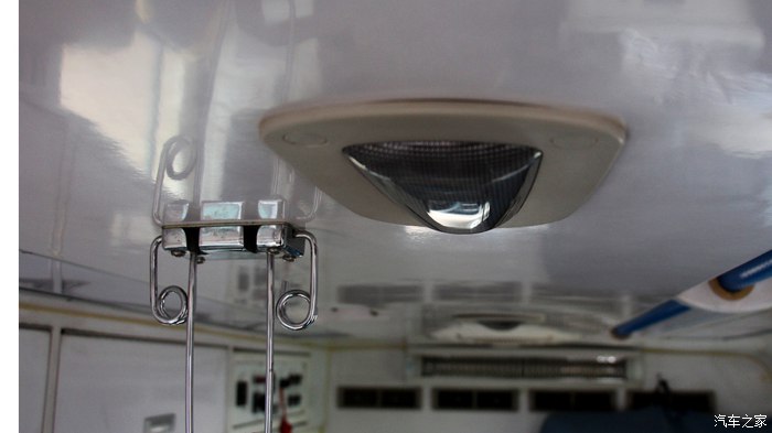 新款依维柯宝迪改装,依维柯宝迪透镜改装