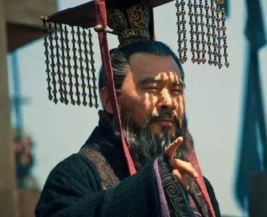 曹操为什么穷尽一生三分天下,曹操的一生功过是非