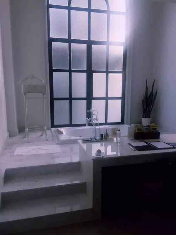 48小时，1000块钱，重新找到生活的幸福感｜曼谷