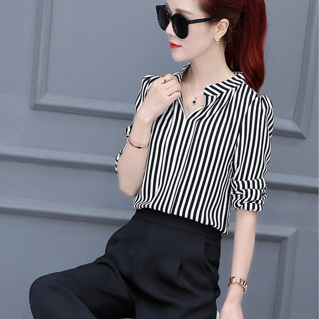 适合奔四的女人穿的衣服,适合奔三女性的护肤品