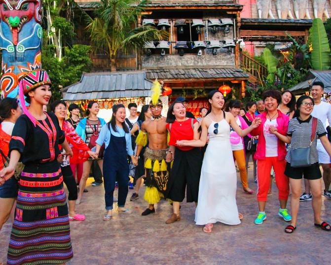 涓変簹澶╂动娴疯鏃呮父鏀荤暐,涓変簹澶╂动娴疯椋庢櫙瑙嗛