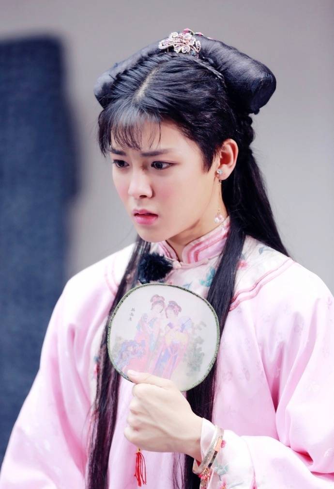 看八卦明星热门视频,马天宇鹿晗穿女装