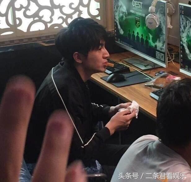 林更新100种辣条,林更新喜欢的辣条