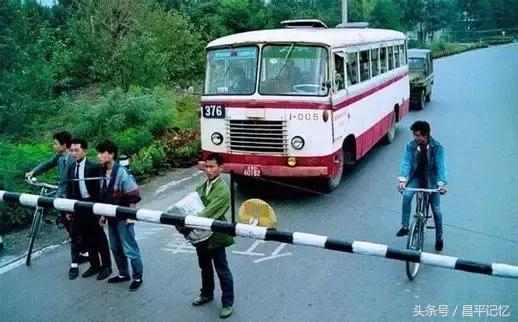 北京机场昌平巴士运营时间,机场大巴昌平线怎么买票