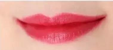 每个女生都想要的化妆品全套,每个女人都想要的口红