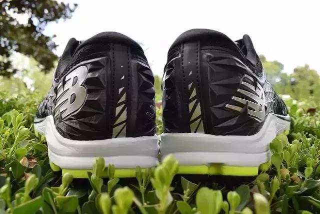 看完后你还觉得鞋子上千块贵吗?