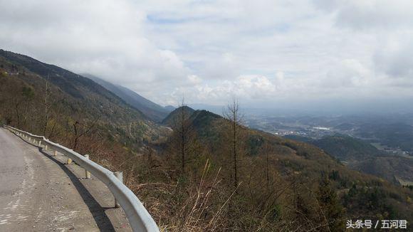 骑着雅马哈踏板摩托车周游世界,骑雅马哈天剑125回家