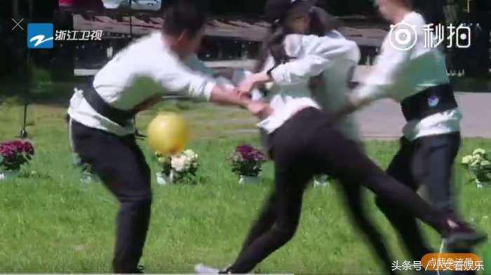 跑男第五季鹿晗热巴撕名牌,跑男中鹿晗和迪丽热巴