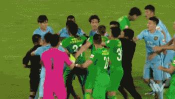 中超干架视频直播,中超名场面之国安有一次反击机会