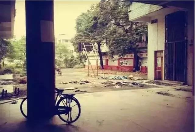 *江阳**人，你是哪所小学毕业的呢？！